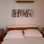 Dani * Ζαντάρ