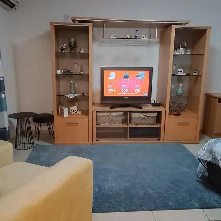 Dani Apartment *